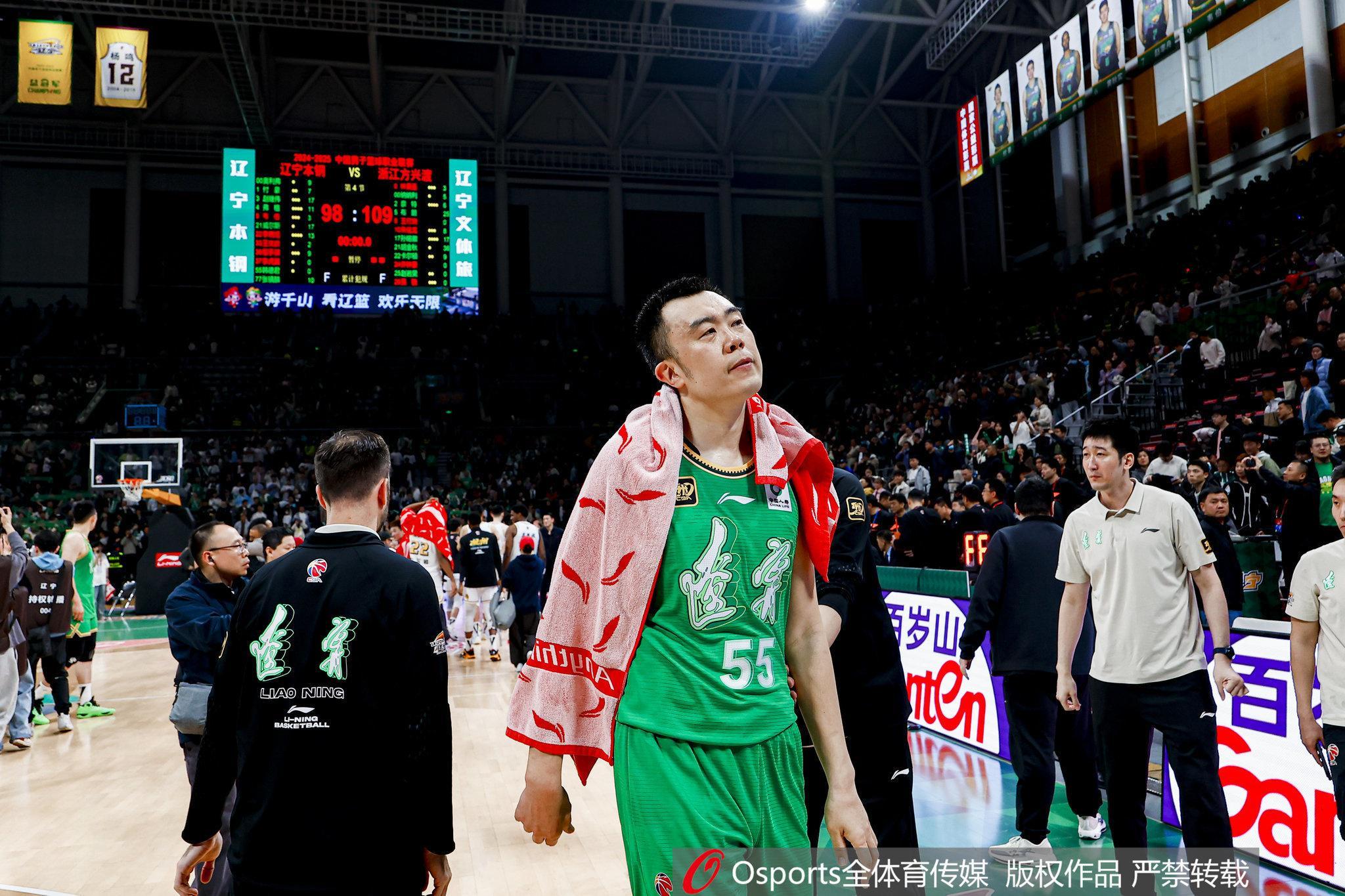 媒体人：辽宁队得向前发展 韩德君的接班人究竟会是谁呢